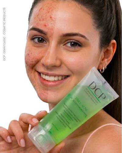 DCP TRIO ACNE GEL NETTOYANT MOUSSANT 200 ML